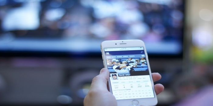 Cara Menghubungkan iPhone ke TV Tanpa Kabel dengan AnyCast