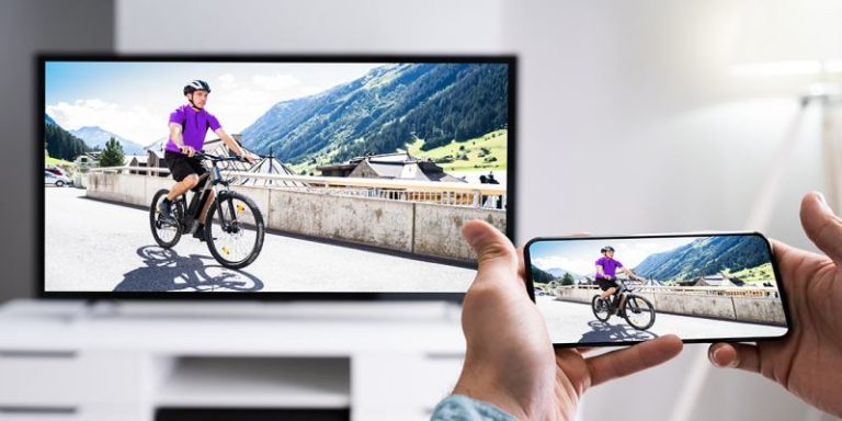 Cara Menghubungkan HP Samsung ke TV dengan Kabel HDMI