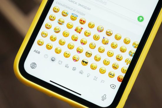 Cara Mengubah Emoji Android Menjadi Emoji iPhone